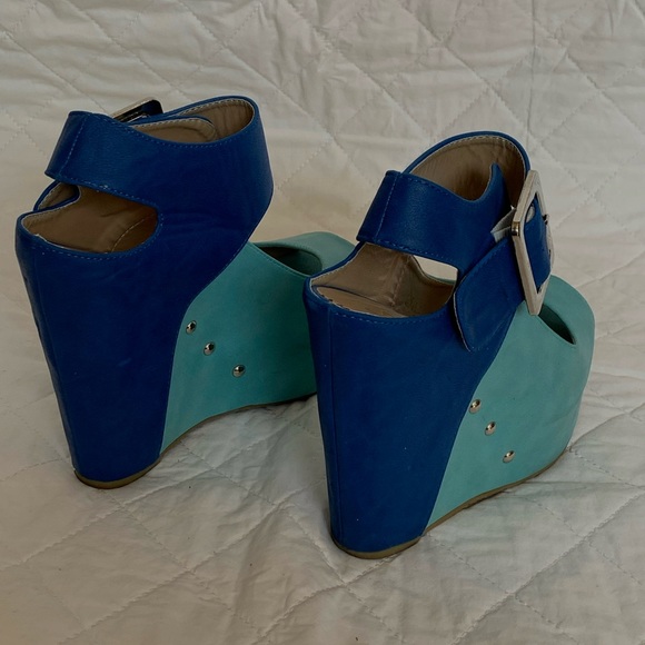 Yoki Wedges size 7. - Picture 4 of 5